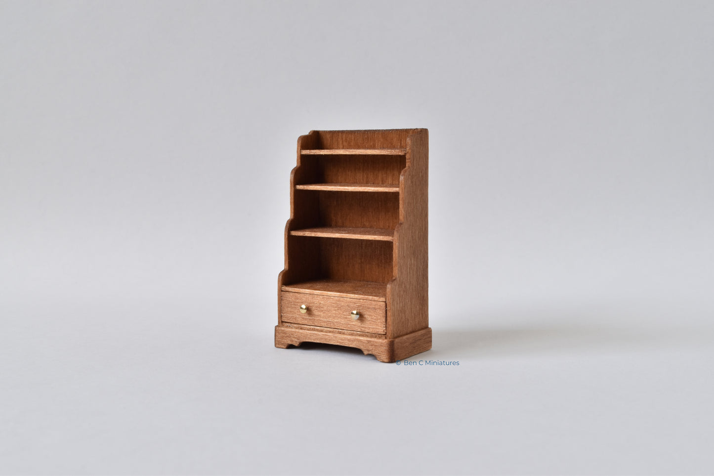 Waterfall Bookcase 24th scale