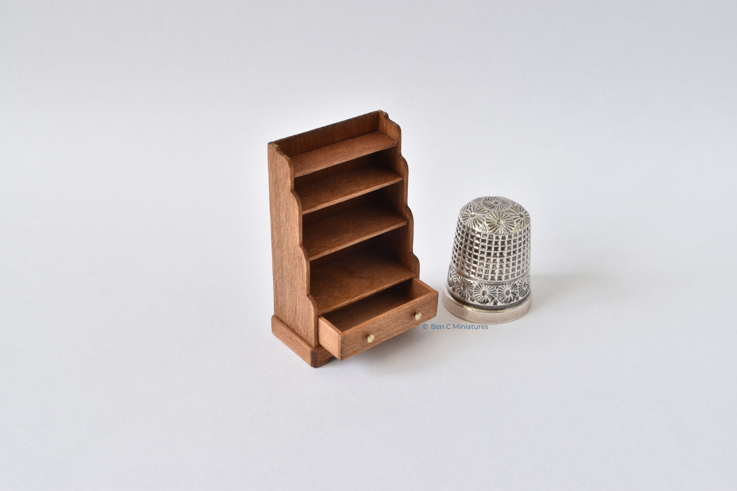 Waterfall Bookcase 24th scale