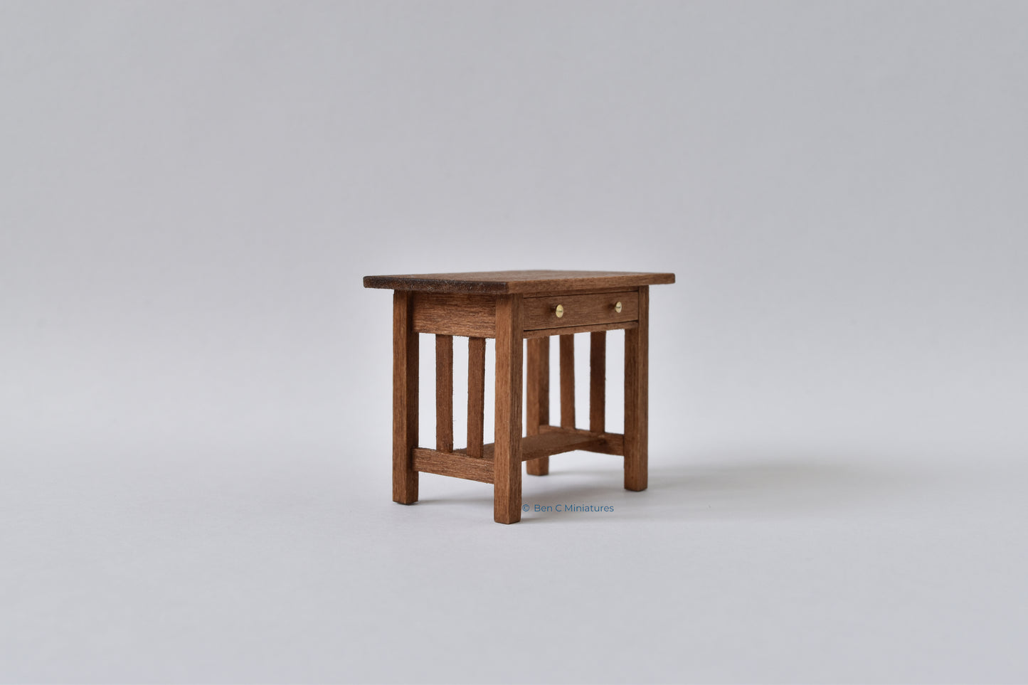 Arts and Crafts Table 24th scale