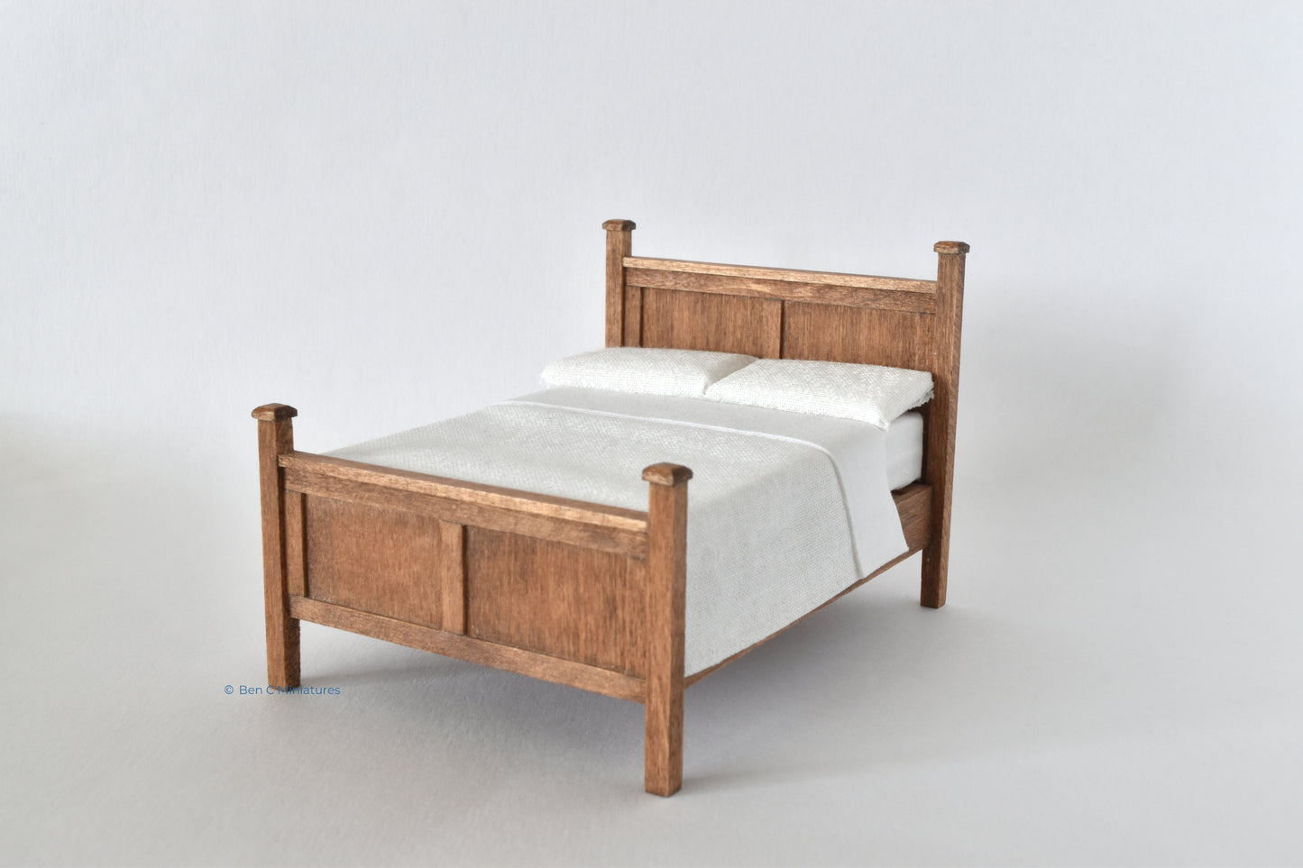 Wooden Framed Double Bed 24th scale