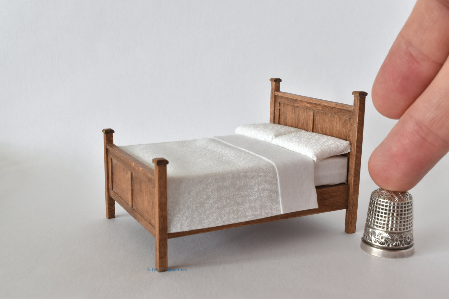 Wooden Framed Double Bed 24th scale