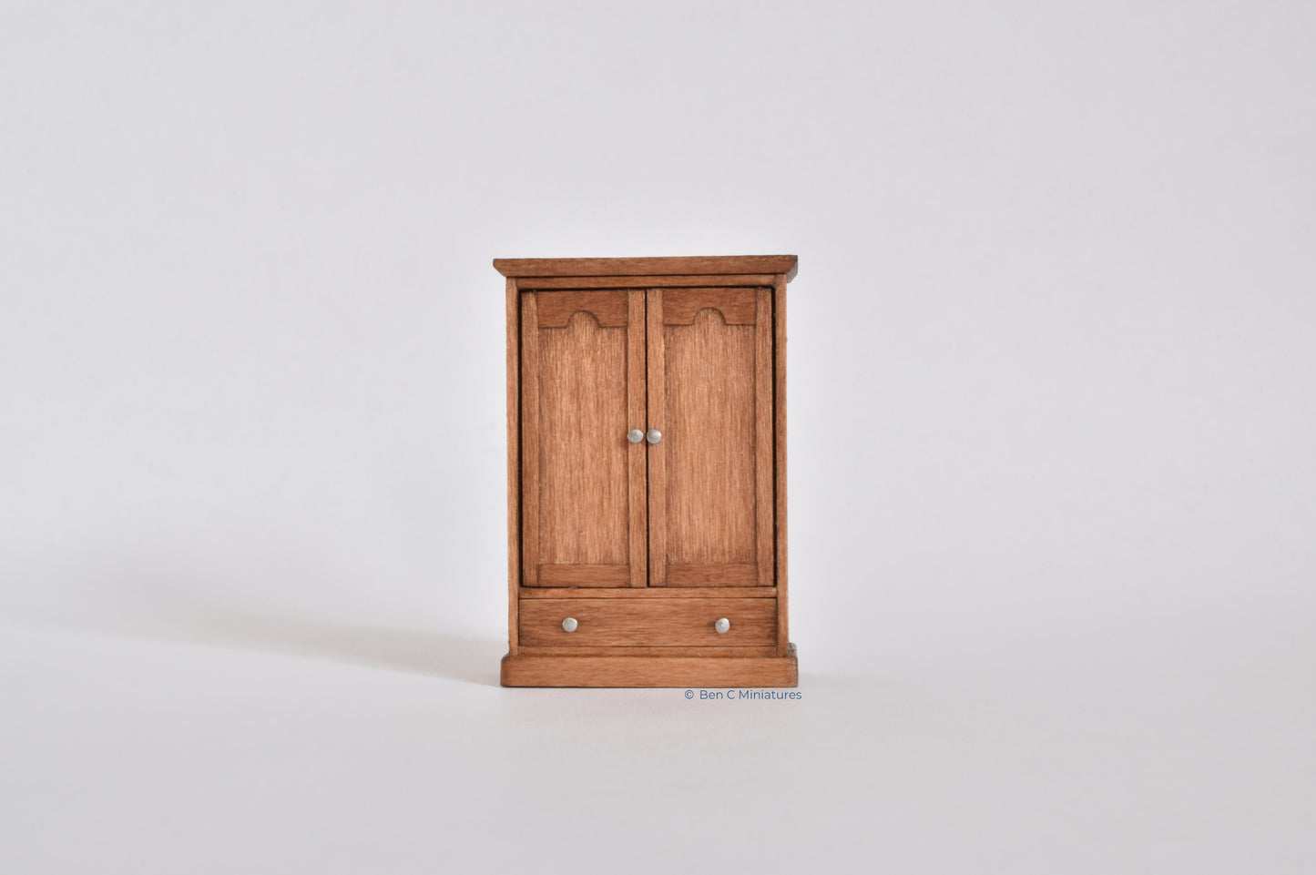 Double Wardrobe 48th Scale