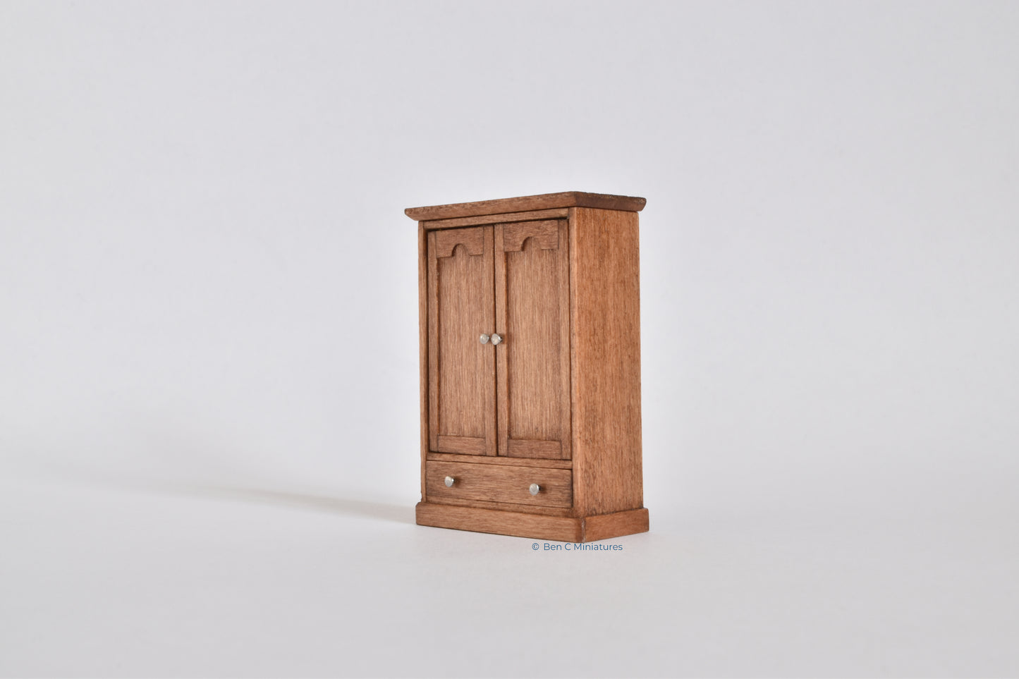 Double Wardrobe 48th Scale