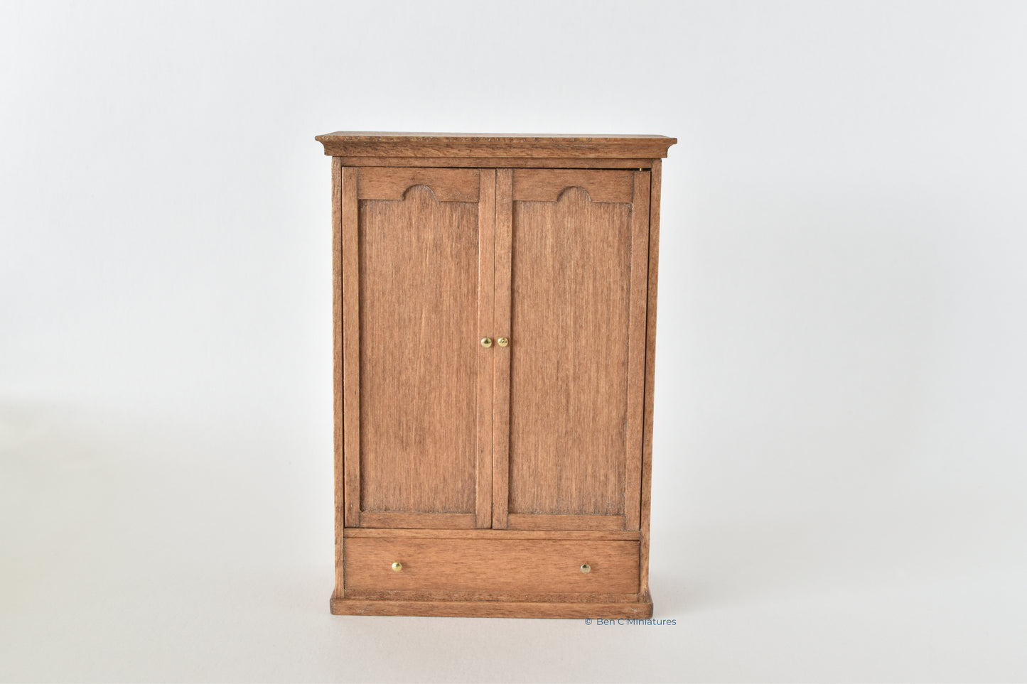Double Wardrobe 24th scale