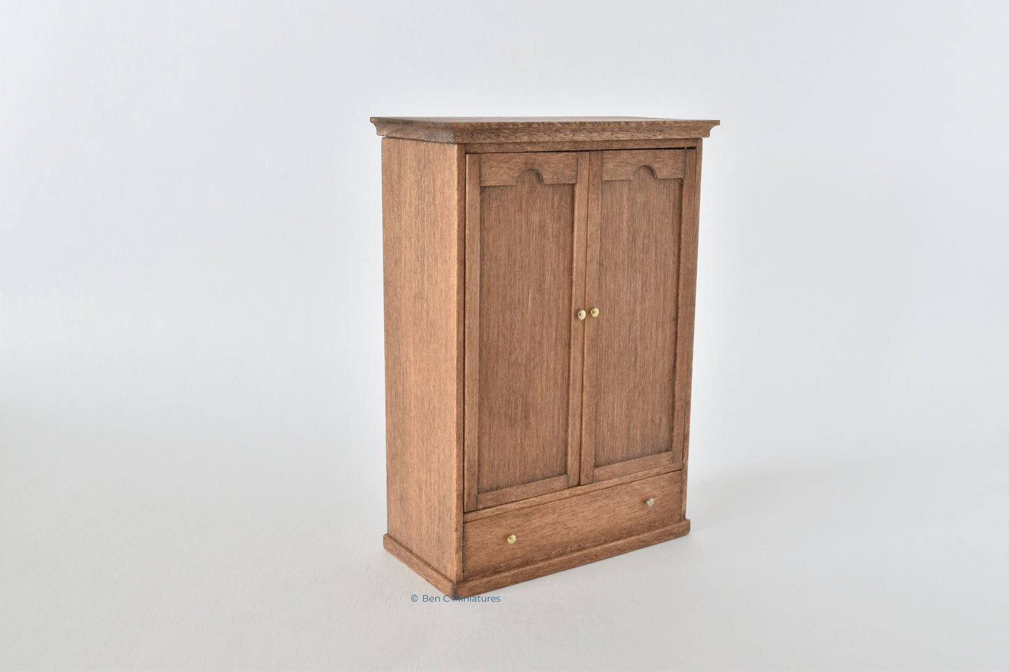 Double Wardrobe 24th scale