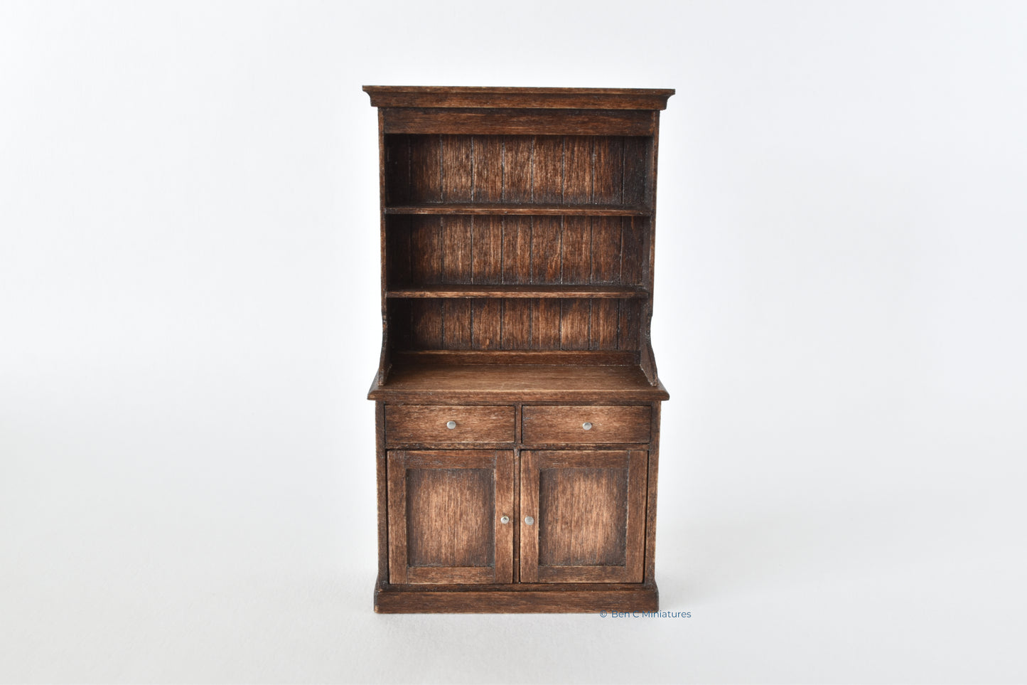 Kitchen Dresser Aged Oak 24th scale
