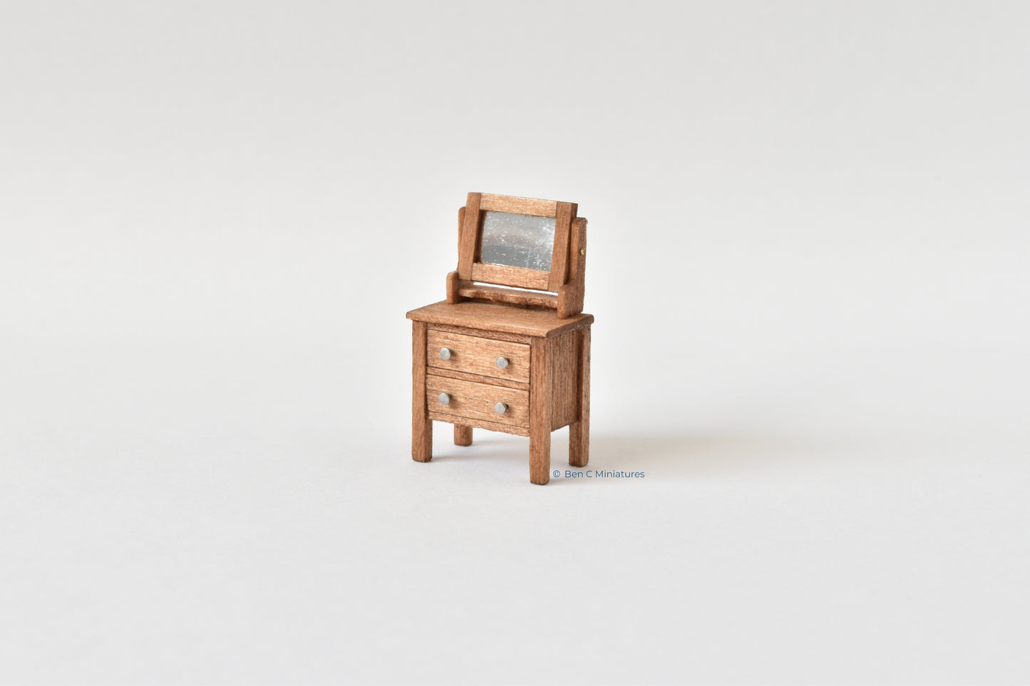 Dressing Table 48th scale