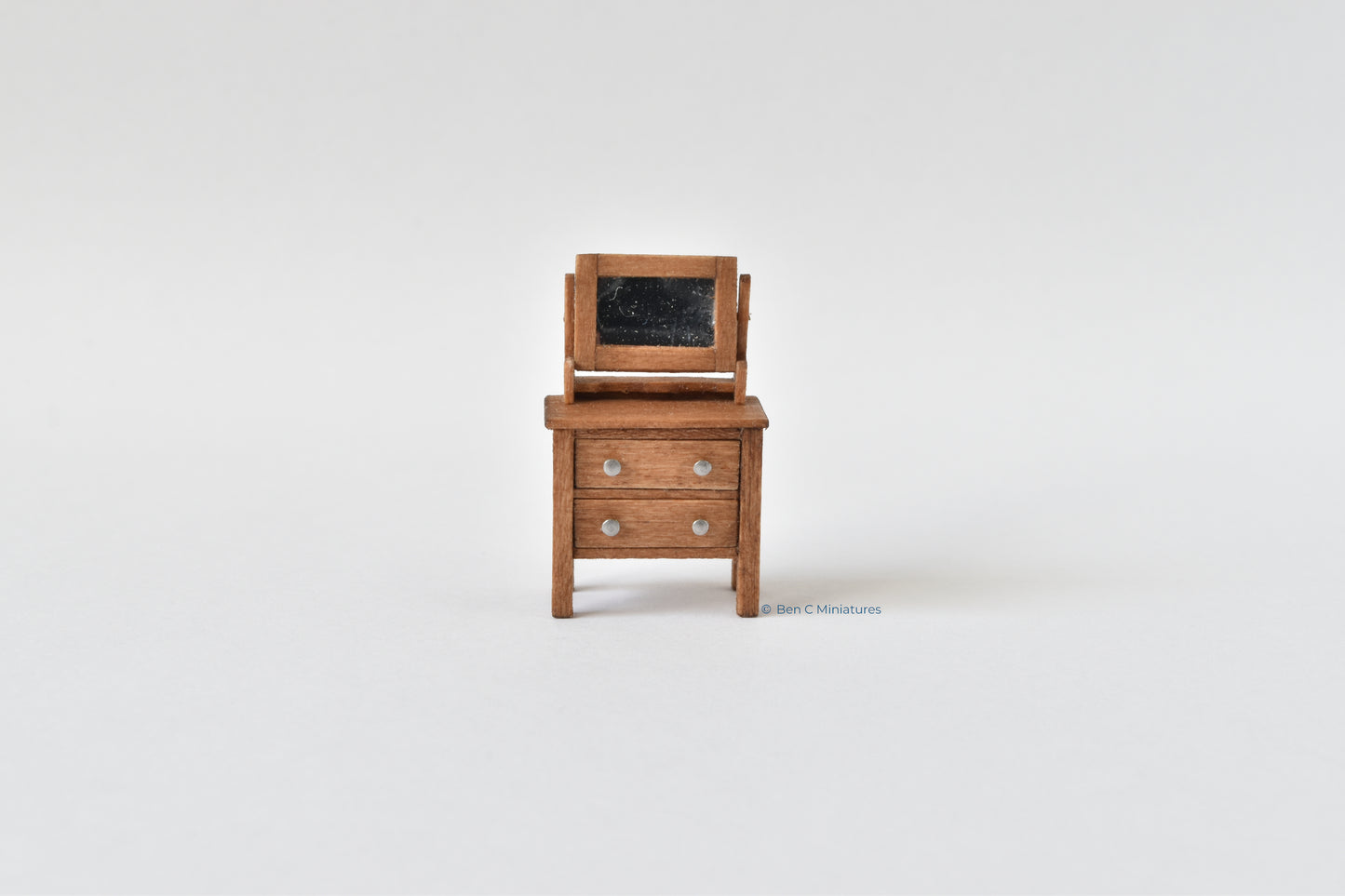 Dressing Table 48th scale