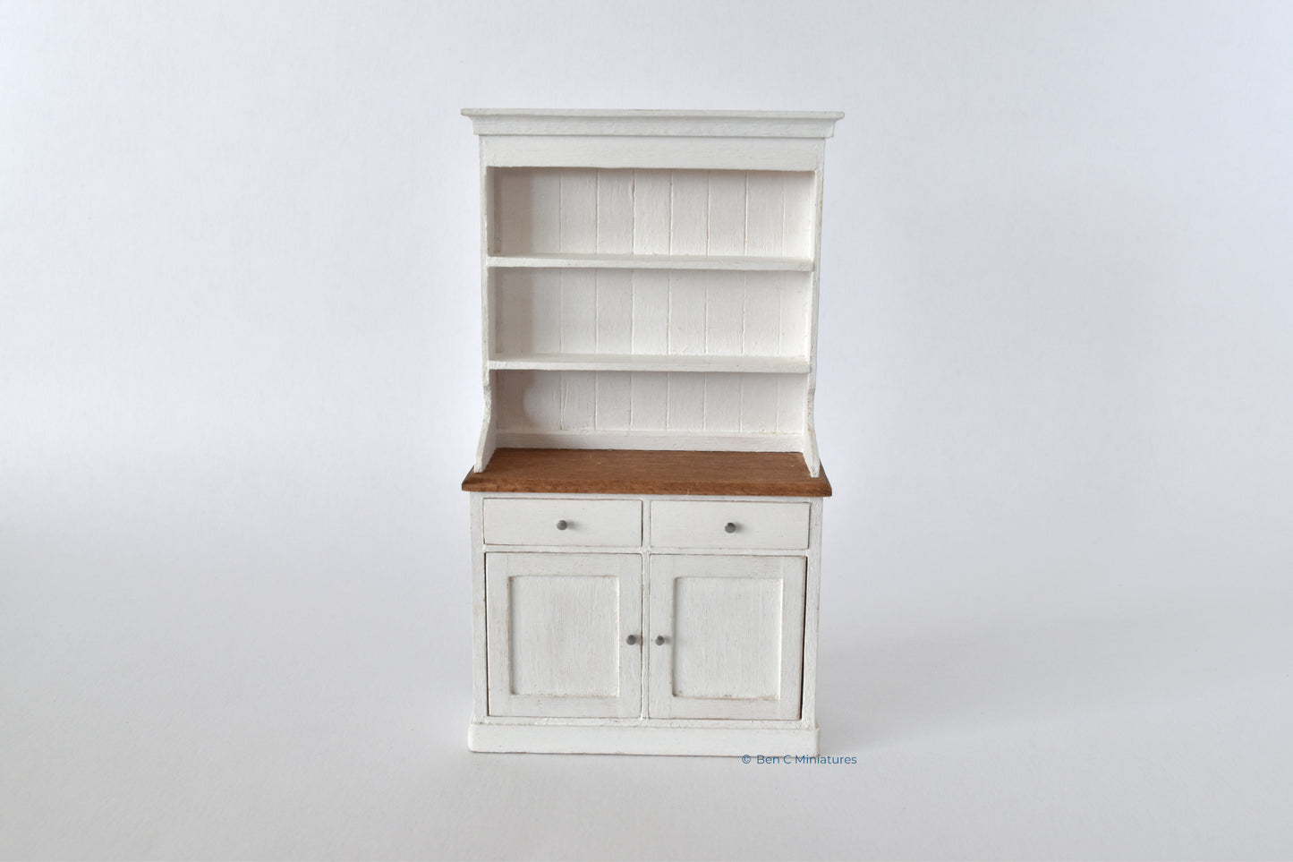 Kitchen Dresser White 24th scale